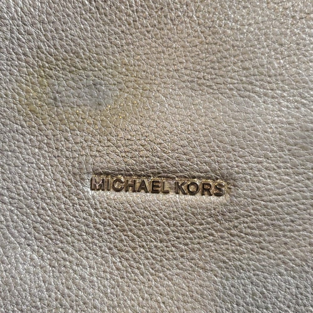 Michael Kors Handbag 👜 - Picture 2 of 15